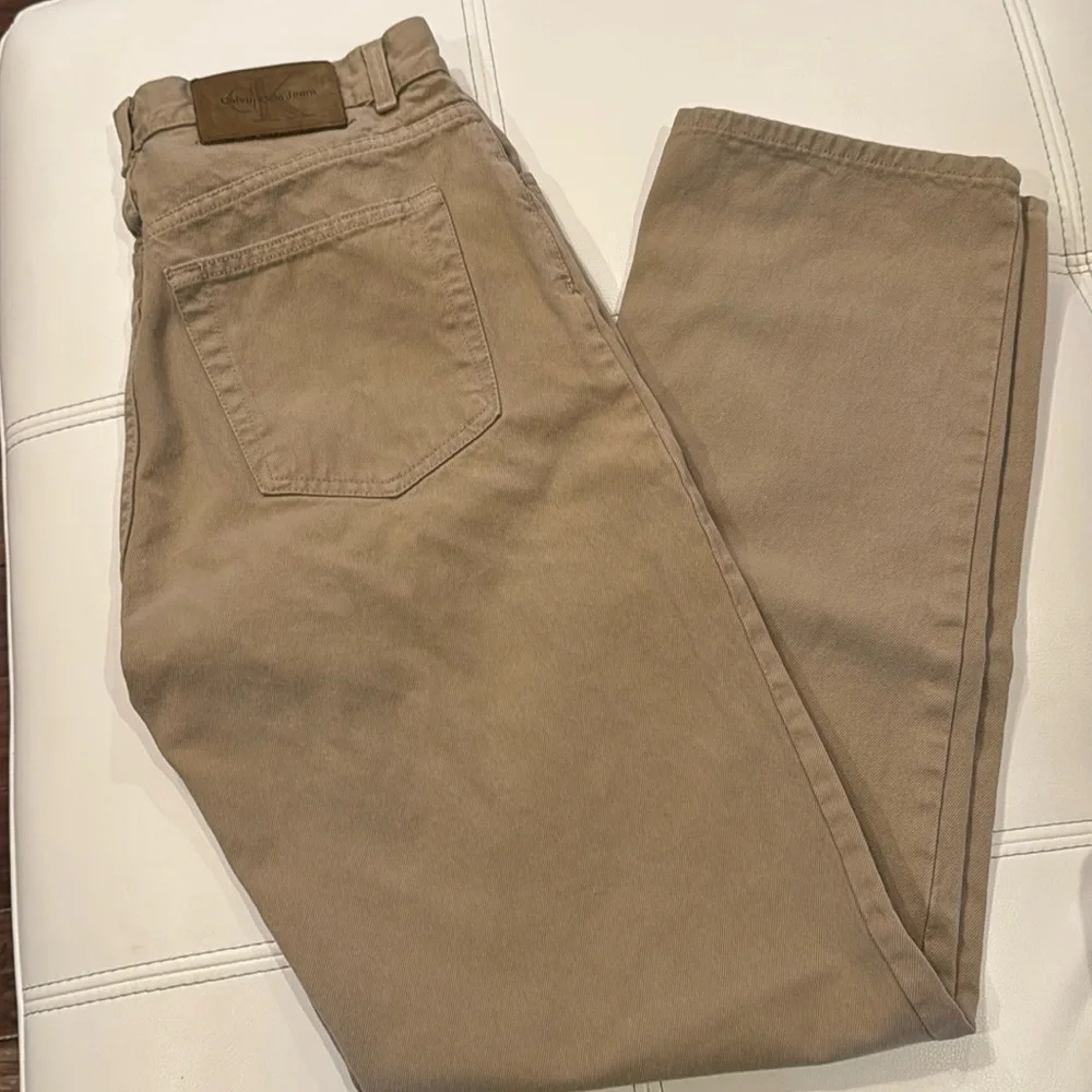 CALVIN KLEIN JEANS men’s chinos, 33